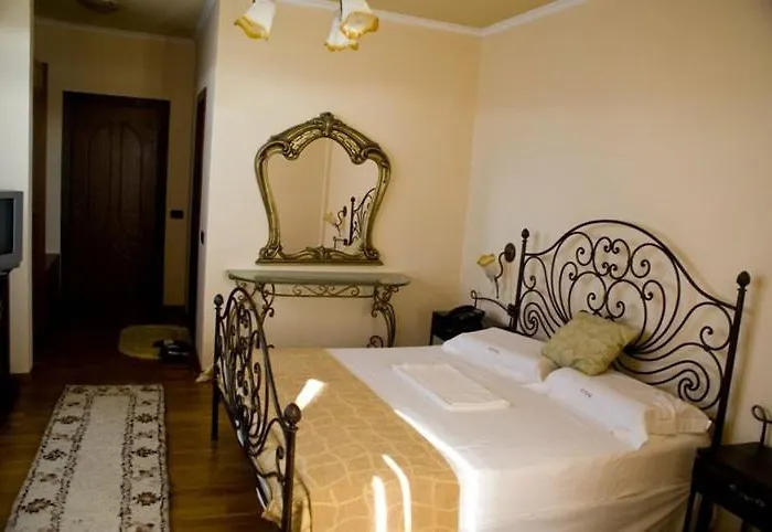 Park Ashik Ośrodek wypoczynkowy *